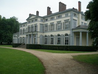 Chateau de groussay la facade