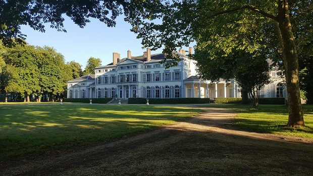 façade avant du château de Groussay